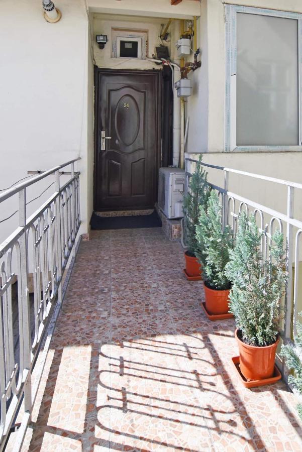 Bucharest Studio Exterior photo